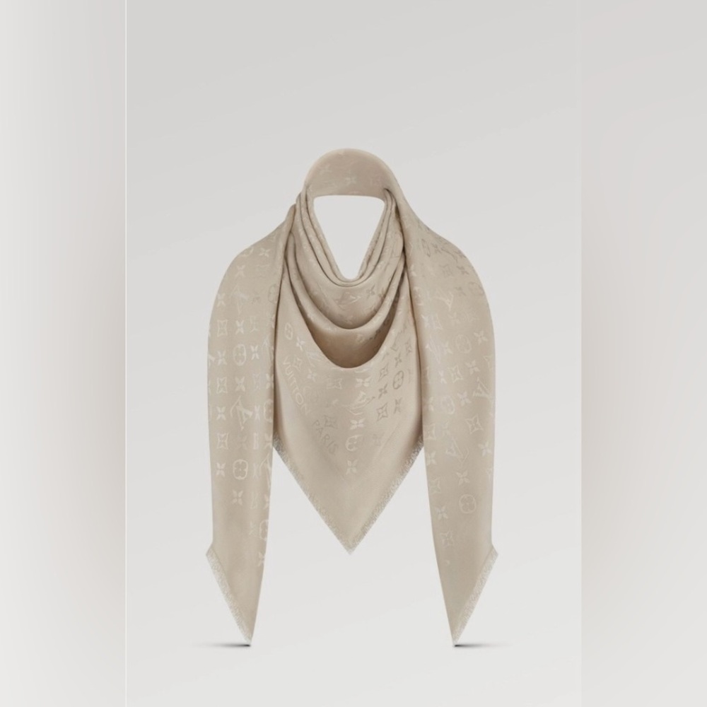 NWOT; Never Worn Authentic Louis Vuitton Beige/Dune Monogram Shawl/Wrap/Scarf